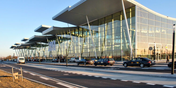 Rekordowa zimowa siatka lotów z Wrocławia! Nowe kierunki, remont i ambitne plany lotniska