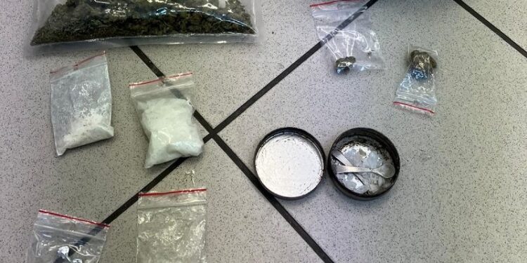 Rozbito grupę przestępczą. Szeroki handel narkotykami i sutenerstwo ujawnione przez policję