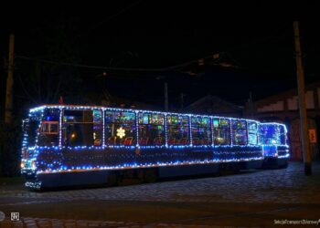 Pół kilometra świateł na torach. Świąteczny tramwaj znów rozświetli Wrocław