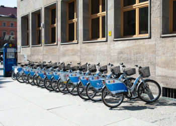 Znakomity sezon miejskich rowerów we Wrocławiu. Miliony przejazdów i dynamiczny rozwój systemów w Polsce