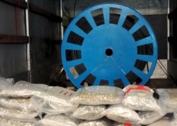 Przemyt jak z filmu przerwany na A4. W szpuli z kablem ukryto 36 kg marihuany wartej ponad 1,7 mln zł