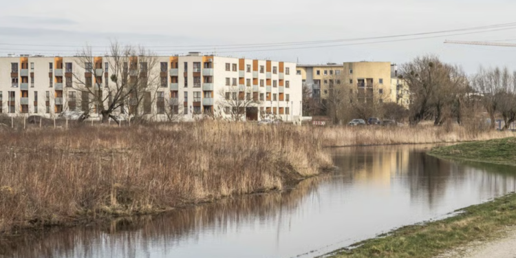 Woda w Widawie rośnie! IMGW ostrzega mieszkańców Wrocławia i regionu