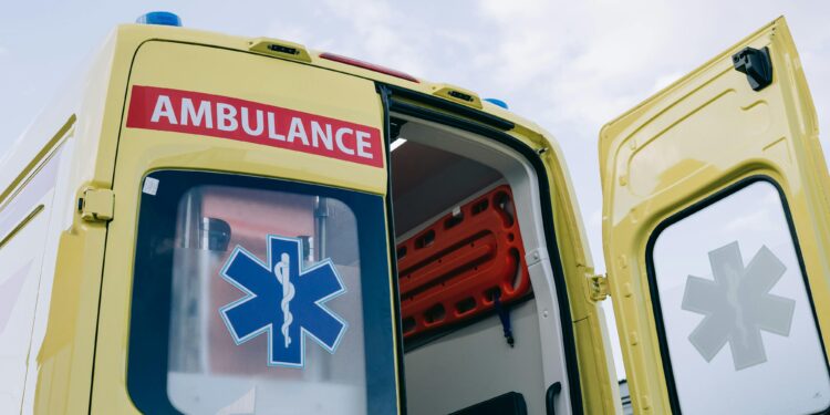 Noworoczna zabawa zamieniła się w dramat. 26-latek zasłabł na górce i zmarł