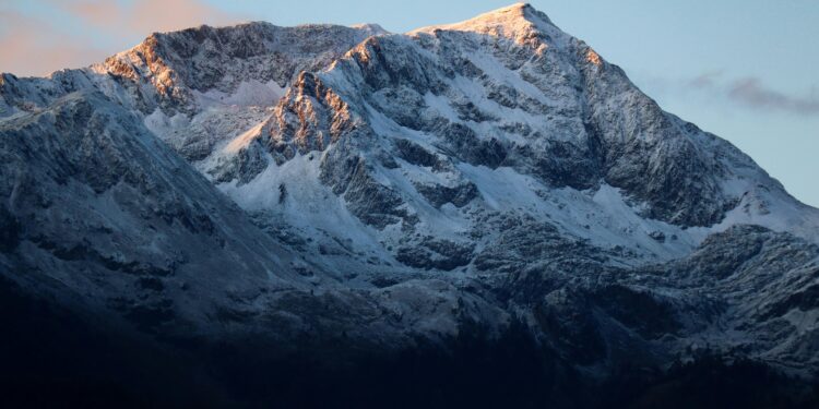 Rodzinna wyprawa na Śnieżkę w Karkonoszach zakończona akcją ratunkową