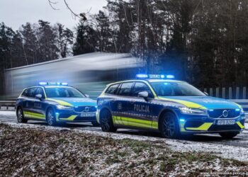 Nowe radiowozy wyjechały na ulice Dolnego Śląska. Policja wzmacnia flotę w miastach regionu