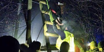 Wychłodzony mężczyzna odnaleziony w ambonie myśliwskiej