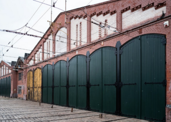 Historyczna zajezdnia na Popowicach do remontu. Wrocław szykuje się na nowe muzeum przy ul. Legnickiej