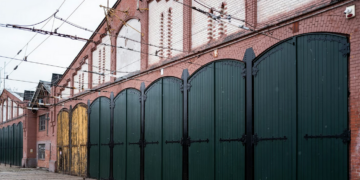 Historyczna zajezdnia na Popowicach do remontu. Wrocław szykuje się na nowe muzeum przy ul. Legnickiej